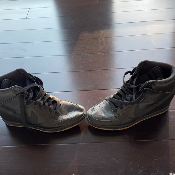 Nike Shoes - Nike Women’s Wedge Sneakers Size 9